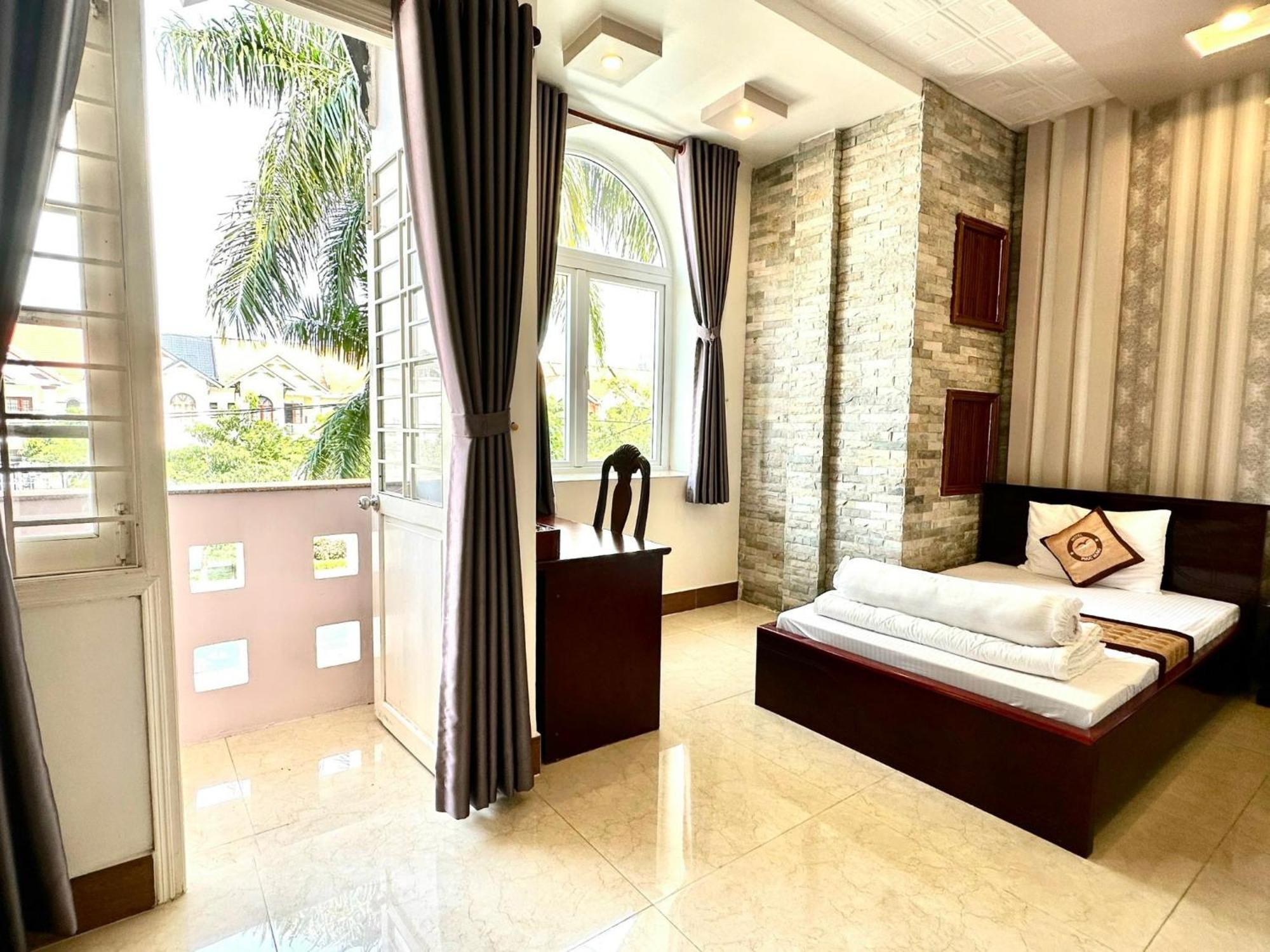 Phuc Hung Hotel Rạch Giá Dış mekan fotoğraf